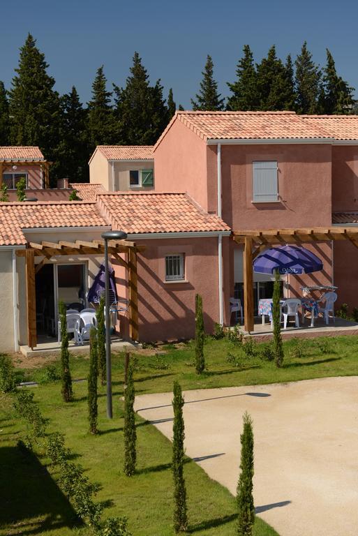 Residence Odalys Le Mas Des Alpilles Paradou Oda fotoğraf