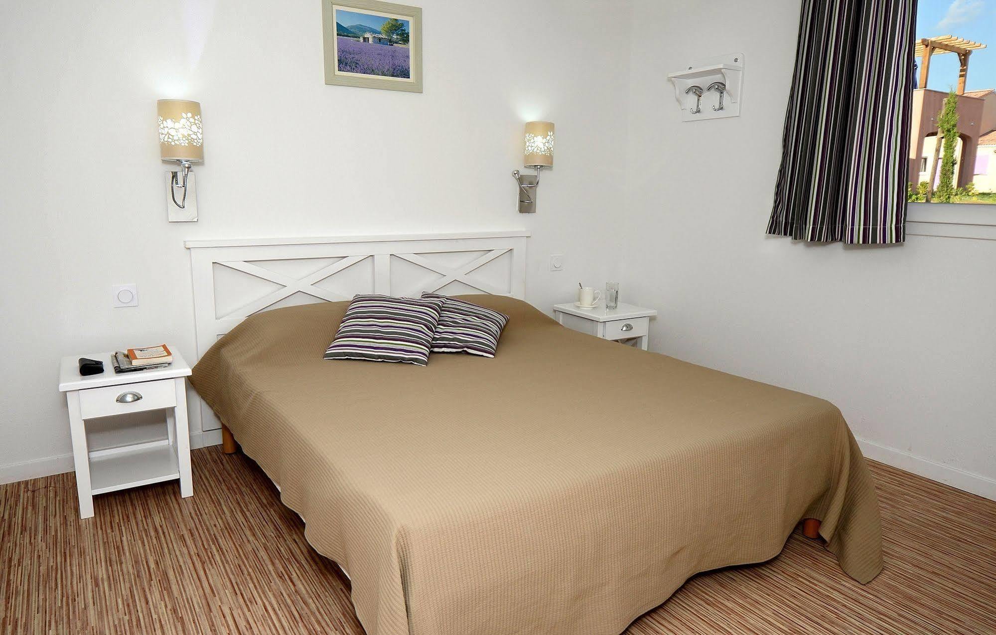 Residence Odalys Le Mas Des Alpilles Paradou Dış mekan fotoğraf